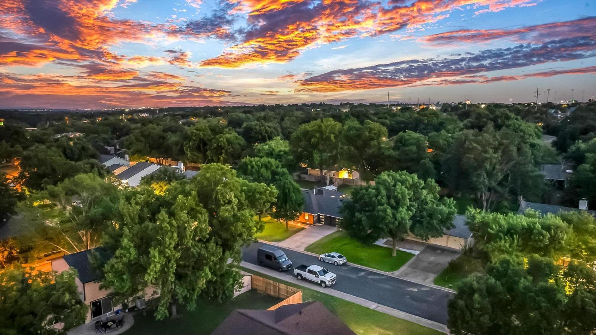 Austin Getaway - 1709 Villa Екстериор снимка